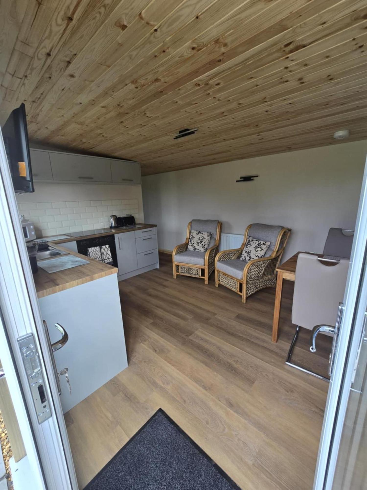 Dunroaming Cabin Pendine Zewnętrze zdjęcie